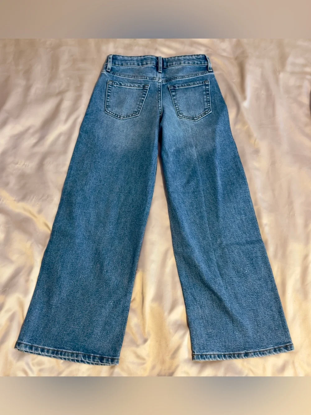 Girls’ Wide Leg Embroidered Jeans (10) + 2 Tops (S 6/7) ✨3-Pc Bundle